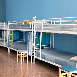 manena-hostel-genova.hotelitalianriviera.com/